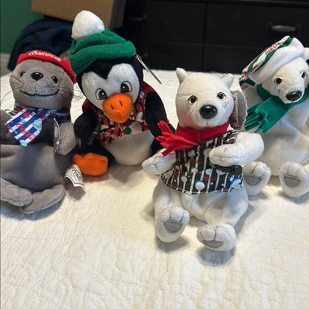 Coca-Cola‎ Holiday Plush Toy Set